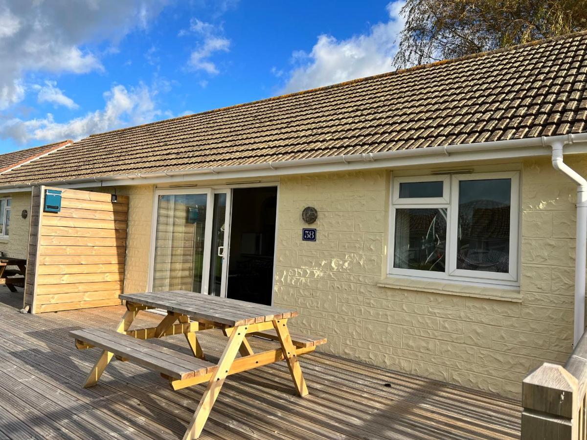 2 Bedroom Bungalow Sv58, Seaview, Isle Of Wight Free Wi-Fi Exteriör bild